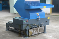 誠(chéng)意推薦注塑配套設(shè)備水口料破碎機(jī)